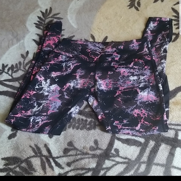 Lululemon leggings - Picture 3 of 5